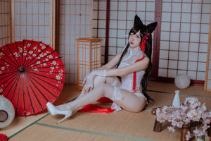 [Cosplay Photo] Popular Coser Nizuo Nisa - Canine's Dependent Blue Atago Cheongsam