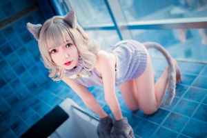 [Net Red COSER Photo] Loli Welfare Mao Mao - Backless Sweater