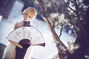 [Cosplay] Coser Yiyi - Mädchen Frontline Purple Rain Heart