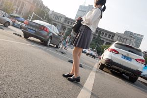 Fille de porc japonaise tir dans la rue [Fondation Sen Luo] [BETA-009]