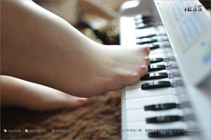 Silk Foot Bento 138 Żona Fang Fang „Piosenki fortepianowe pod palcami” [IESS Weird Interesting]