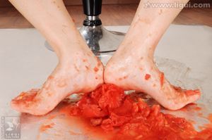 Người mẫu Youmei "Slimy Legs Stepping on" [Ligui LiGui] Ảnh chân đẹp và chân ngọc