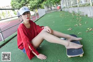 [Dasheng Model Shooting] No.078 Yueyue Skateboarding in Strümpfen