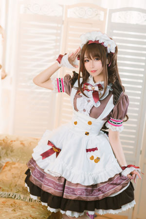 Coser Pinyin Pinqiqi "สาวใช้แห่งดวงจันทร์"