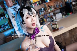 [Net Red COSER Photo] Ein-Meter-Acht-Birne - Black Chastity Bunny Girl