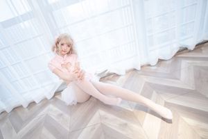 [Internet Celebrity COS] Loli Goddess Ban Zhendong Chinese Girl